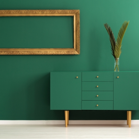 demo-attachment-26-green-and-gold-interior-PZ7WEG9